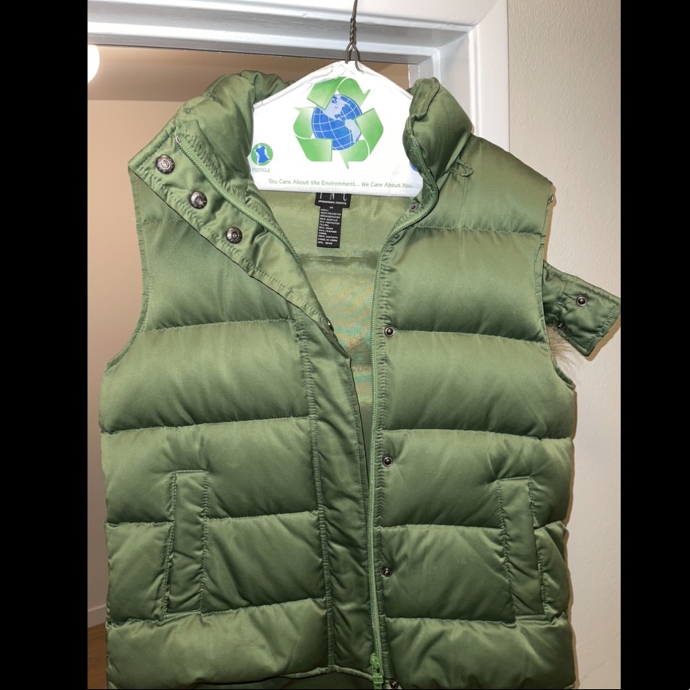 I.N.C green puffer vest